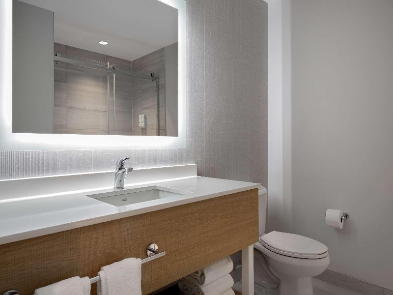 Quality Inn & Suites Prescott ON image