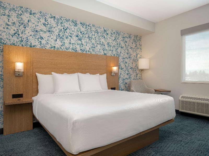 Quality Inn & Suites Prescott ON image