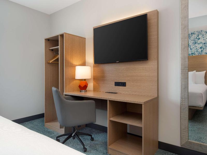 Quality Inn & Suites Prescott ON image