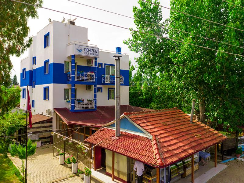 Deniz Kızı Green Garden image