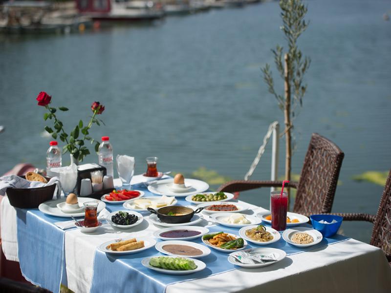 Deniz Kızı Green Garden image