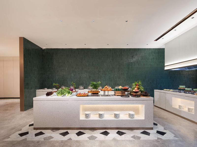 Hilton Garden Inn Chengde Mountain Resort image