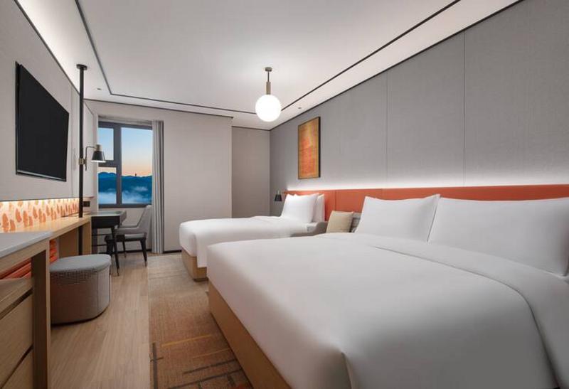 Hilton Garden Inn Chengde Mountain Resort image