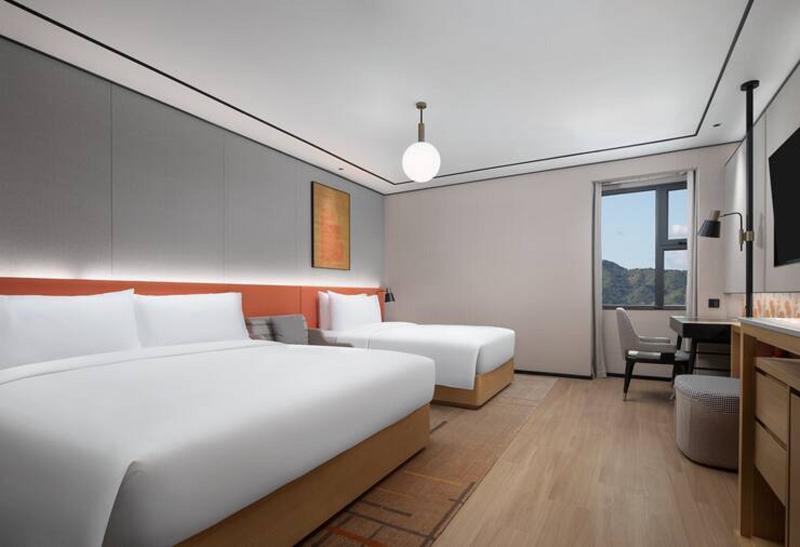 Hilton Garden Inn Chengde Mountain Resort image
