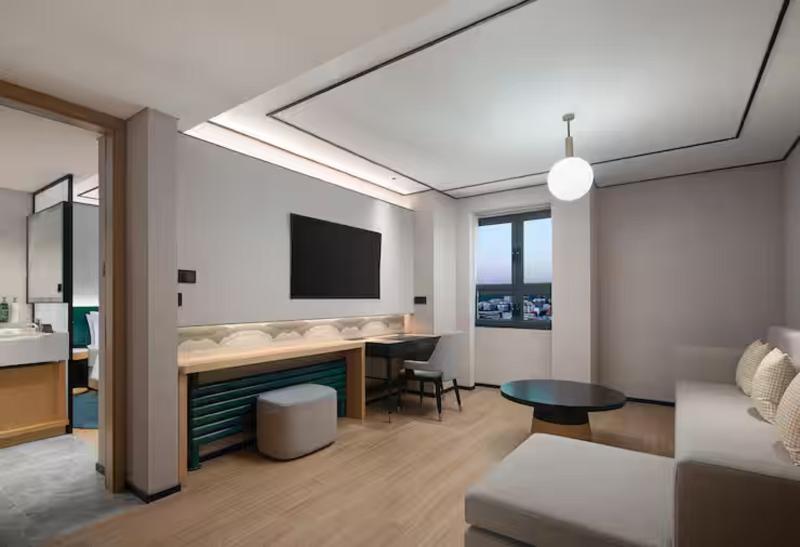 Hilton Garden Inn Chengde Mountain Resort image