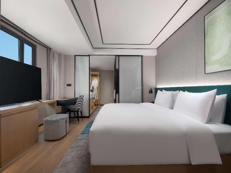Hilton Garden Inn Chengde Mountain Resort image