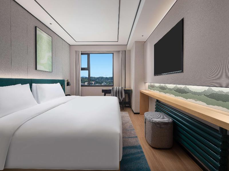 Hilton Garden Inn Chengde Mountain Resort image