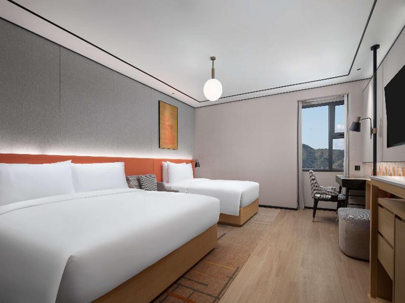 Hilton Garden Inn Chengde Mountain Resort image