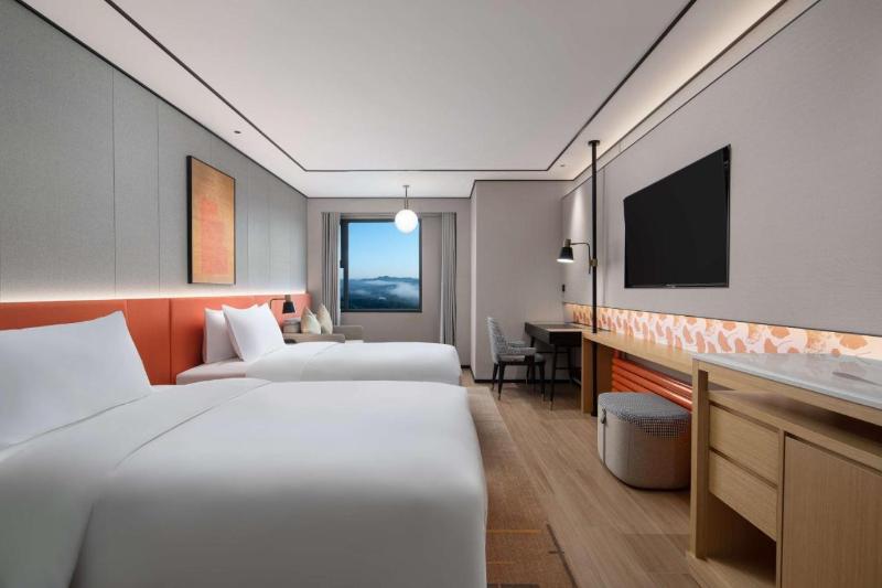 Hilton Garden Inn Chengde Mountain Resort image