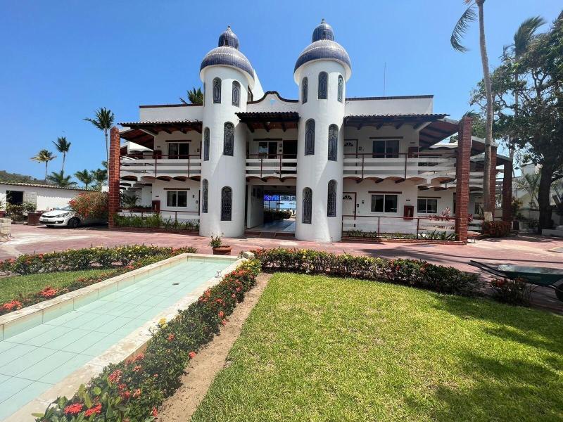 Villas El Dorado