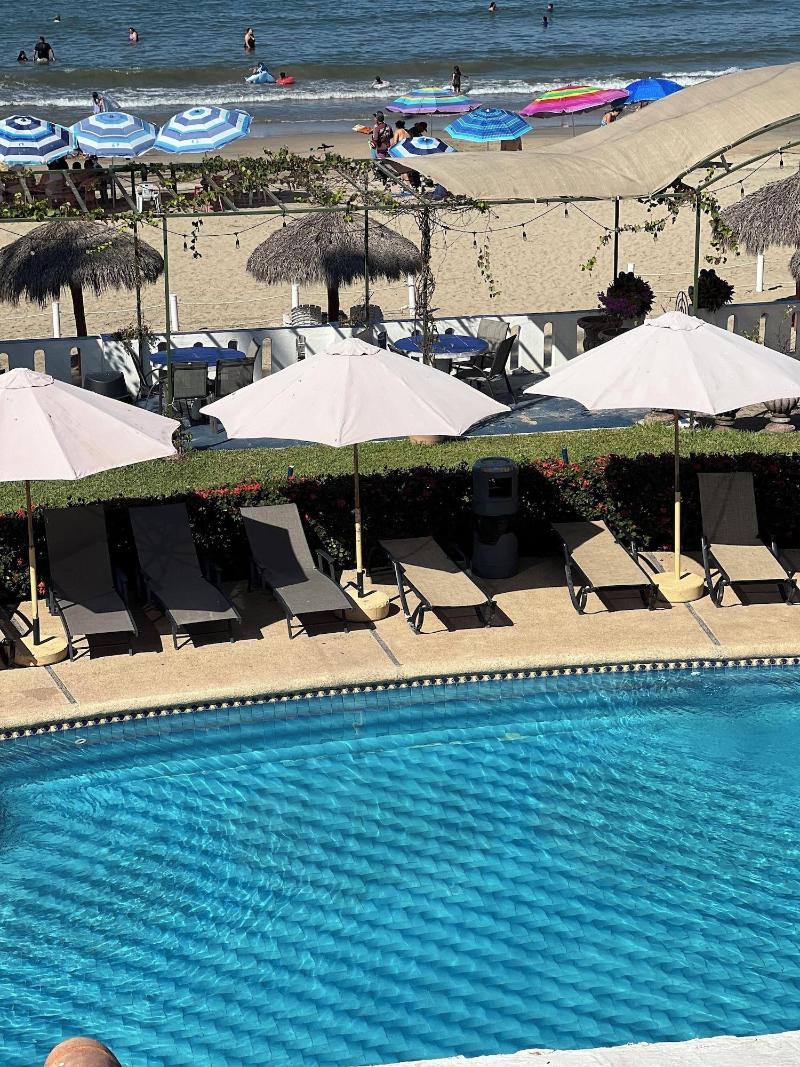 Villas El Dorado