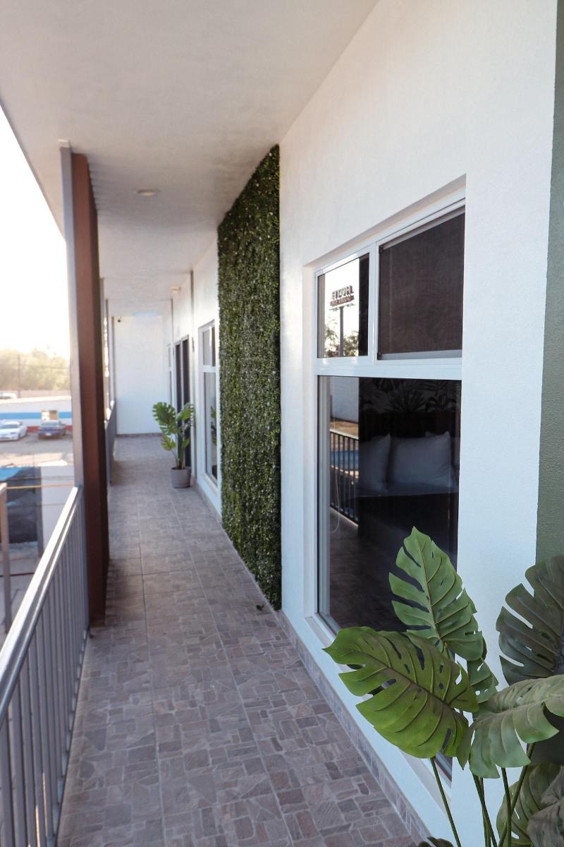 Hotel La Quinta Bonita image
