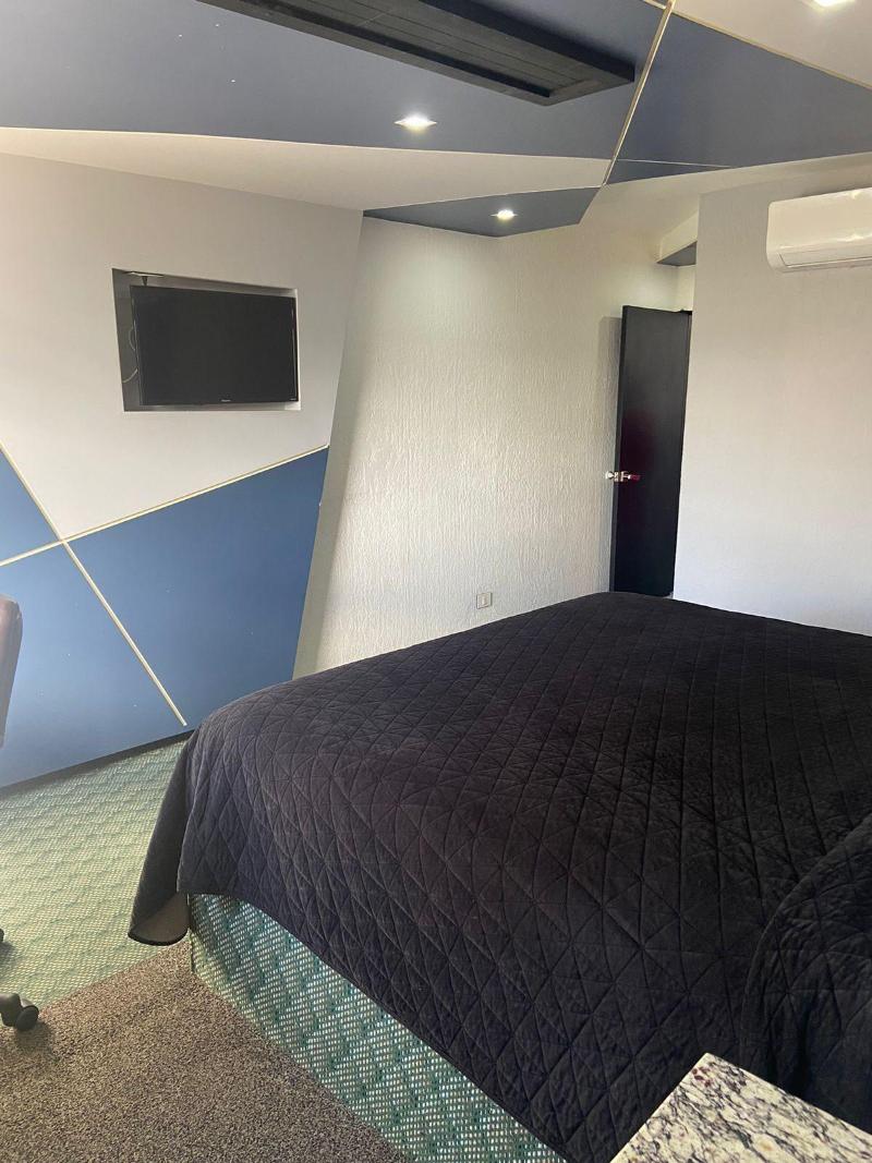 Hotel Enjoy image