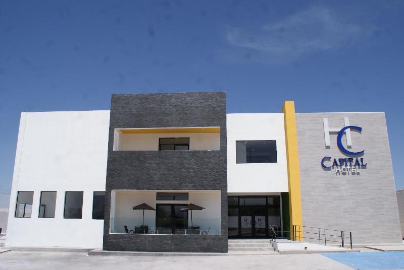 Hotel Capital Frontera image