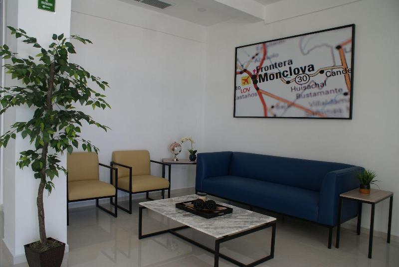 Hotel Capital Frontera image