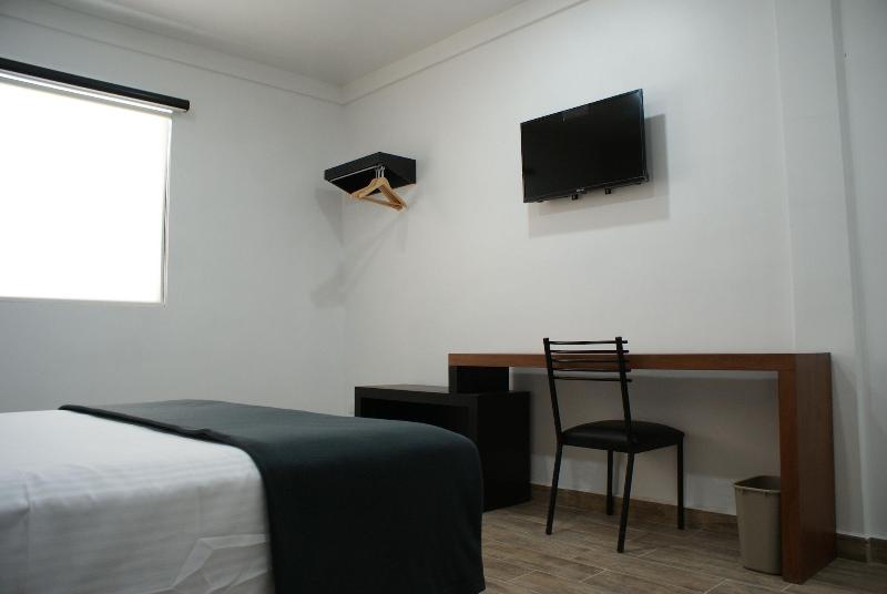 Hotel Capital Frontera image