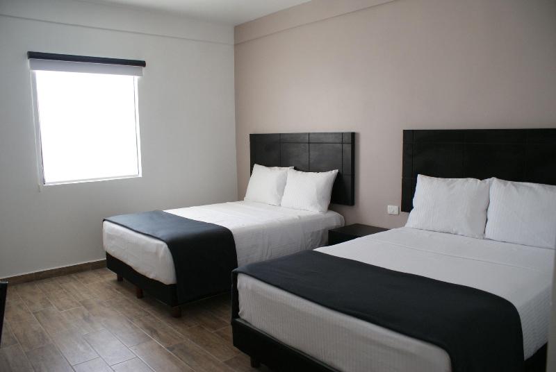 Hotel Capital Frontera image
