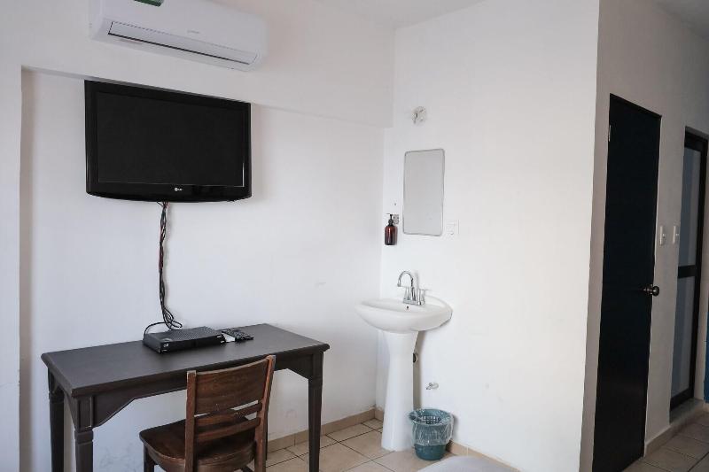 Antique Guest House Fundidora image