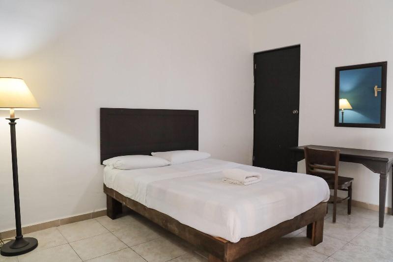Antique Guest House Fundidora image