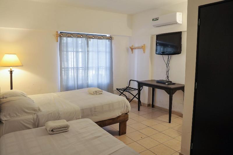Antique Guest House Fundidora image