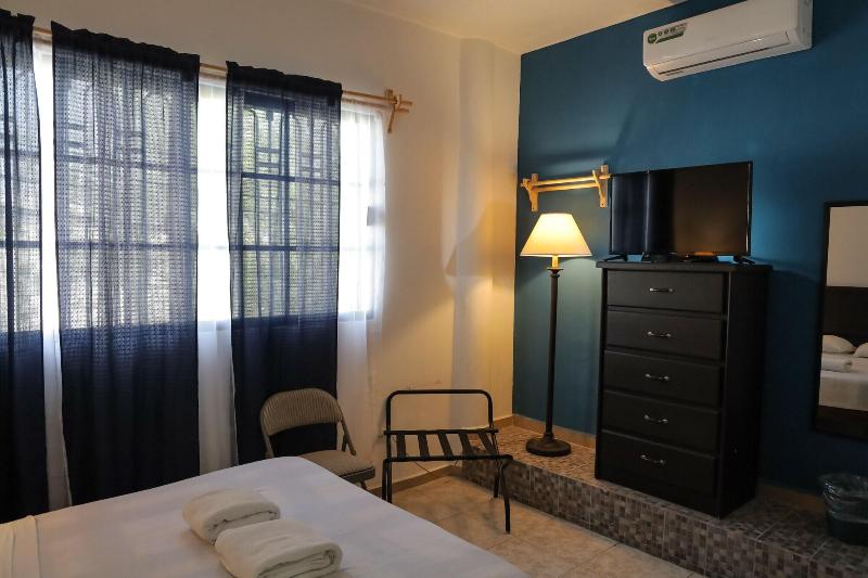 Antique Guest House Fundidora image