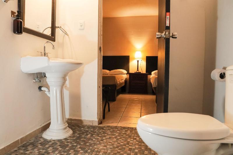Antique Guest House Fundidora image