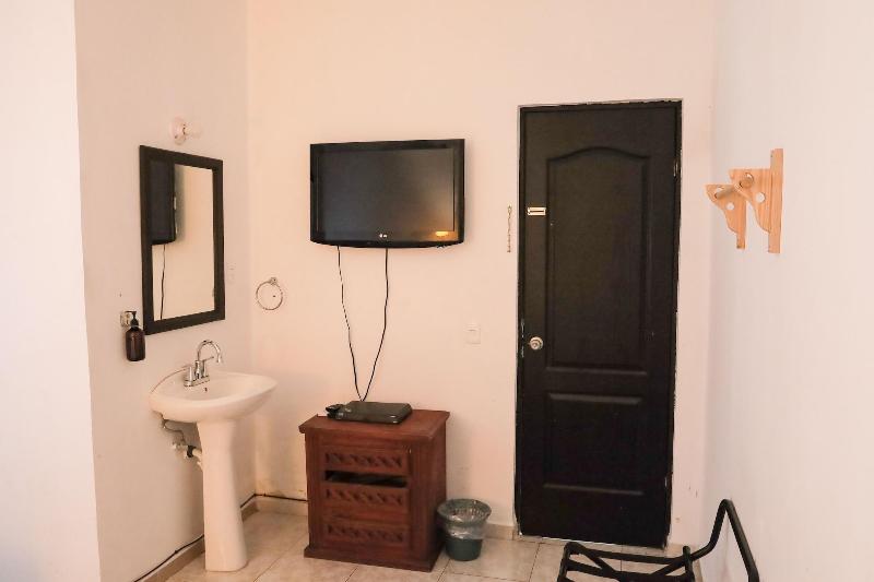 Antique Guest House Fundidora image