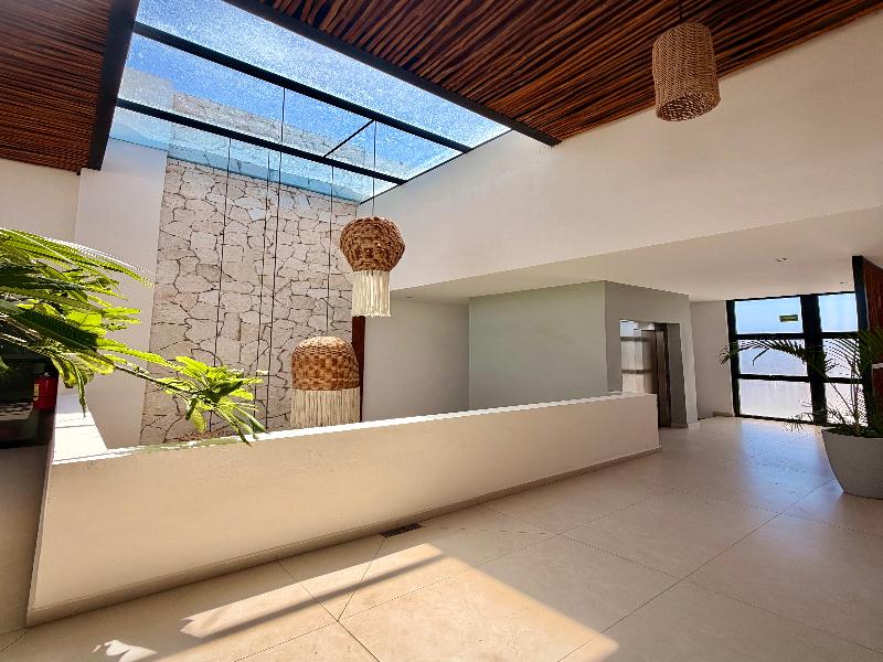 Ah xok suites 5th avenue image