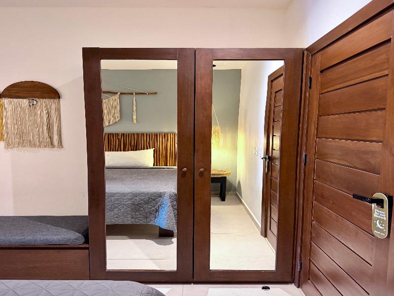 Ah xok suites 5th avenue image