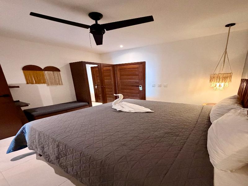 Ah xok suites 5th avenue image