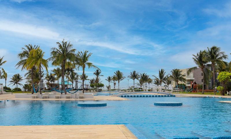 Mareazul Beach Condos Playa Del Carmen image