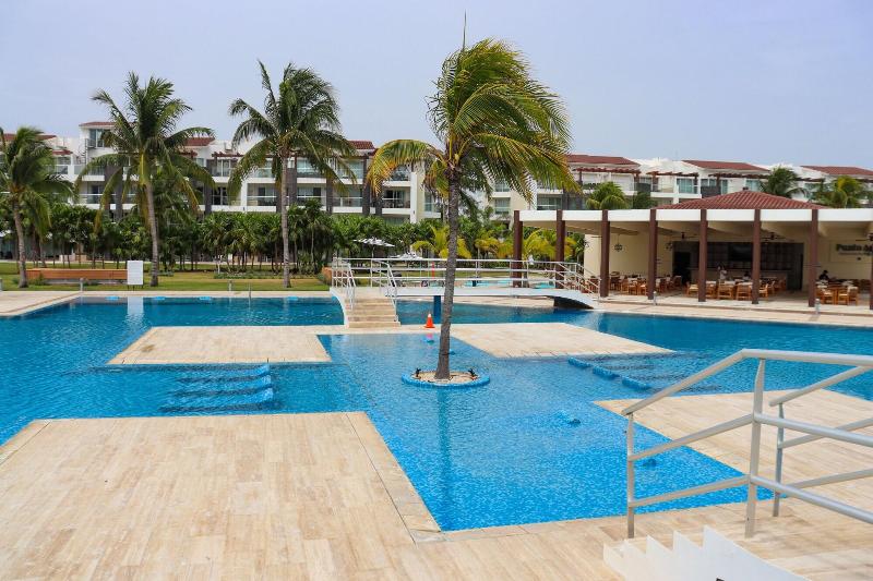 Mareazul Beach Condos Playa Del Carmen image