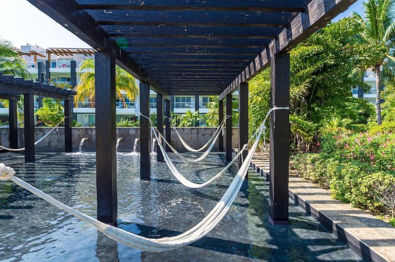 Mareazul Beach Condos Playa Del Carmen image