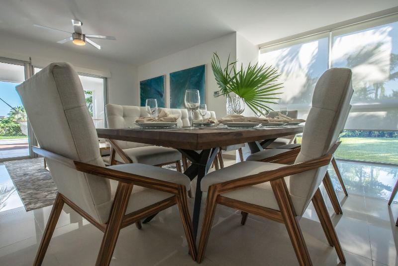 Mareazul Beach Condos Playa Del Carmen image