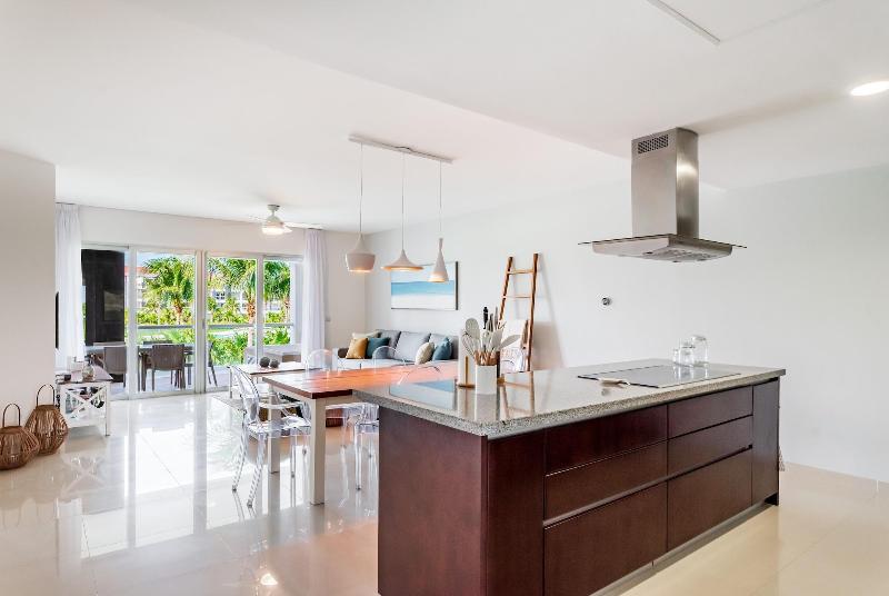 Mareazul Beach Condos Playa Del Carmen image