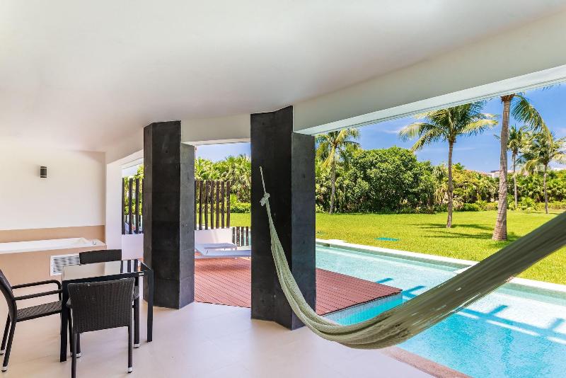 Mareazul Beach Condos Playa Del Carmen image