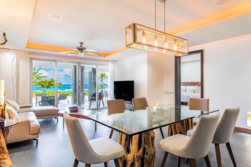 Mareazul Beach Condos Playa Del Carmen image