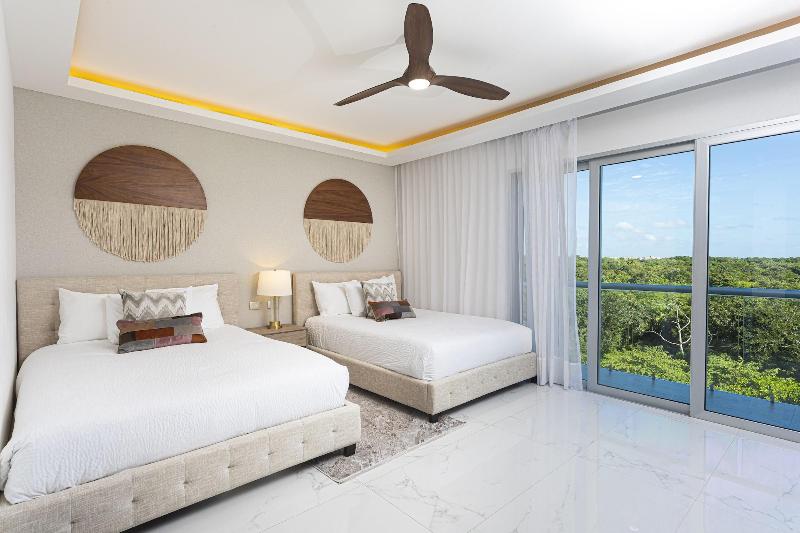 Mareazul Beach Condos Playa Del Carmen image