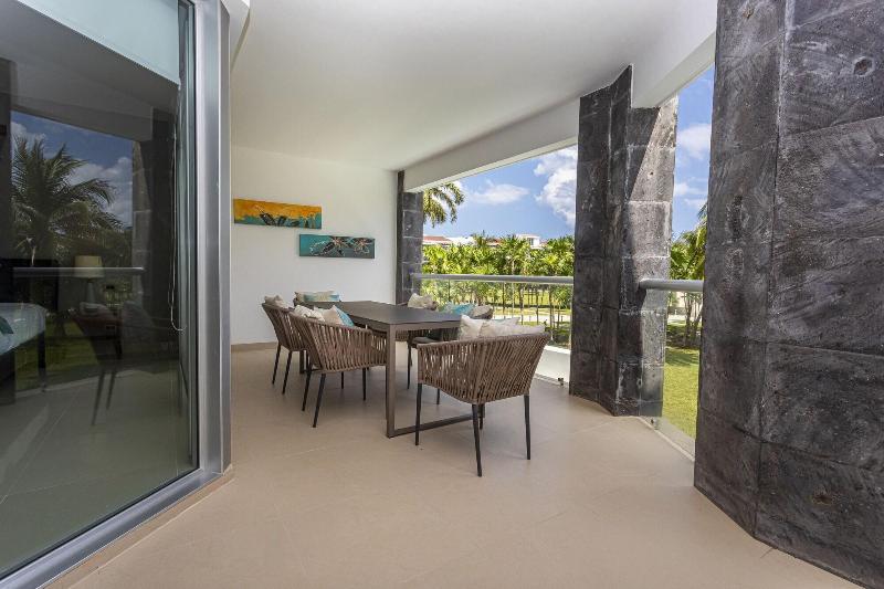 Mareazul Beach Condos Playa Del Carmen image