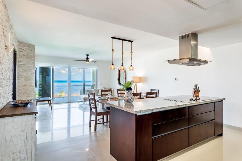 Mareazul Beach Condos Playa Del Carmen image