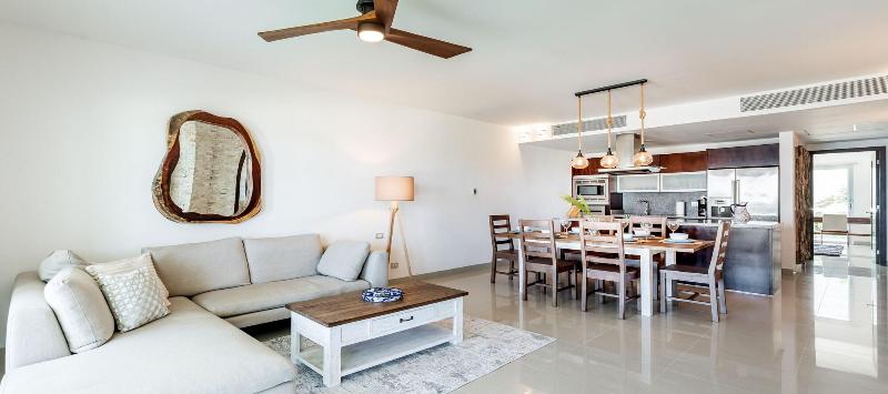 Mareazul Beach Condos Playa Del Carmen image