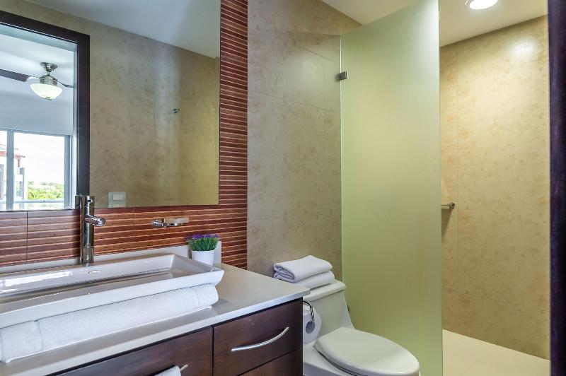 Mareazul Beach Condos Playa Del Carmen image