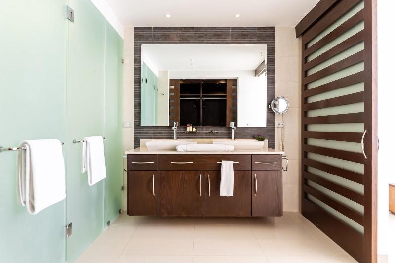 Mareazul Beach Condos Playa Del Carmen image