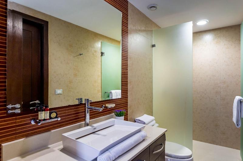 Mareazul Beach Condos Playa Del Carmen image