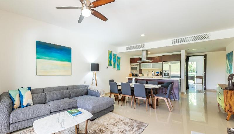 Mareazul Beach Condos Playa Del Carmen image