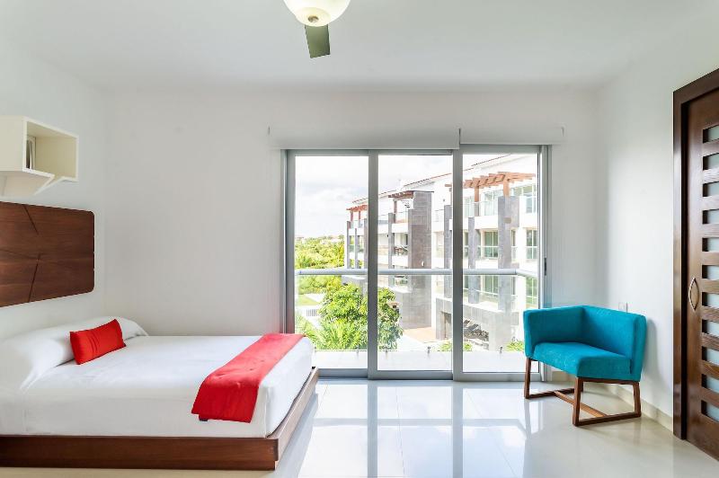 Mareazul Beach Condos Playa Del Carmen image