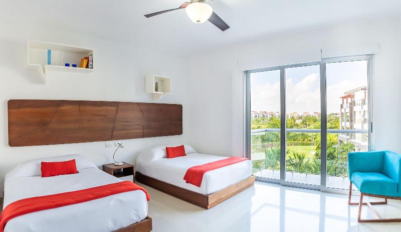 Mareazul Beach Condos Playa Del Carmen image