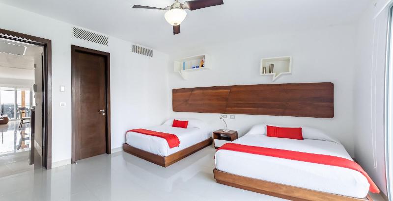 Mareazul Beach Condos Playa Del Carmen image