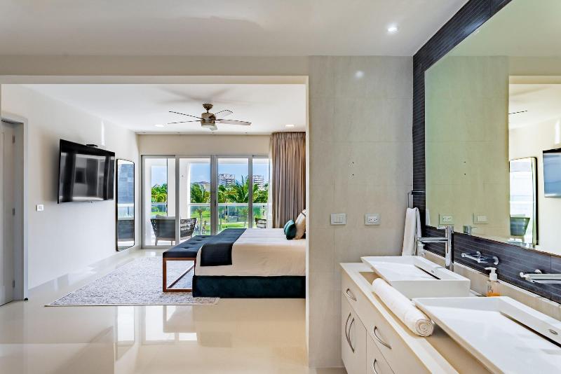 Mareazul Beach Condos Playa Del Carmen image
