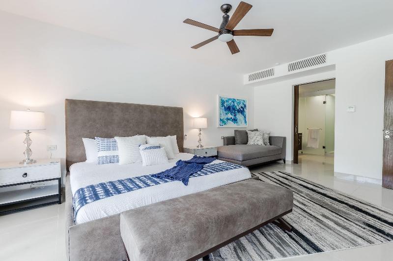 Mareazul Beach Condos Playa Del Carmen image